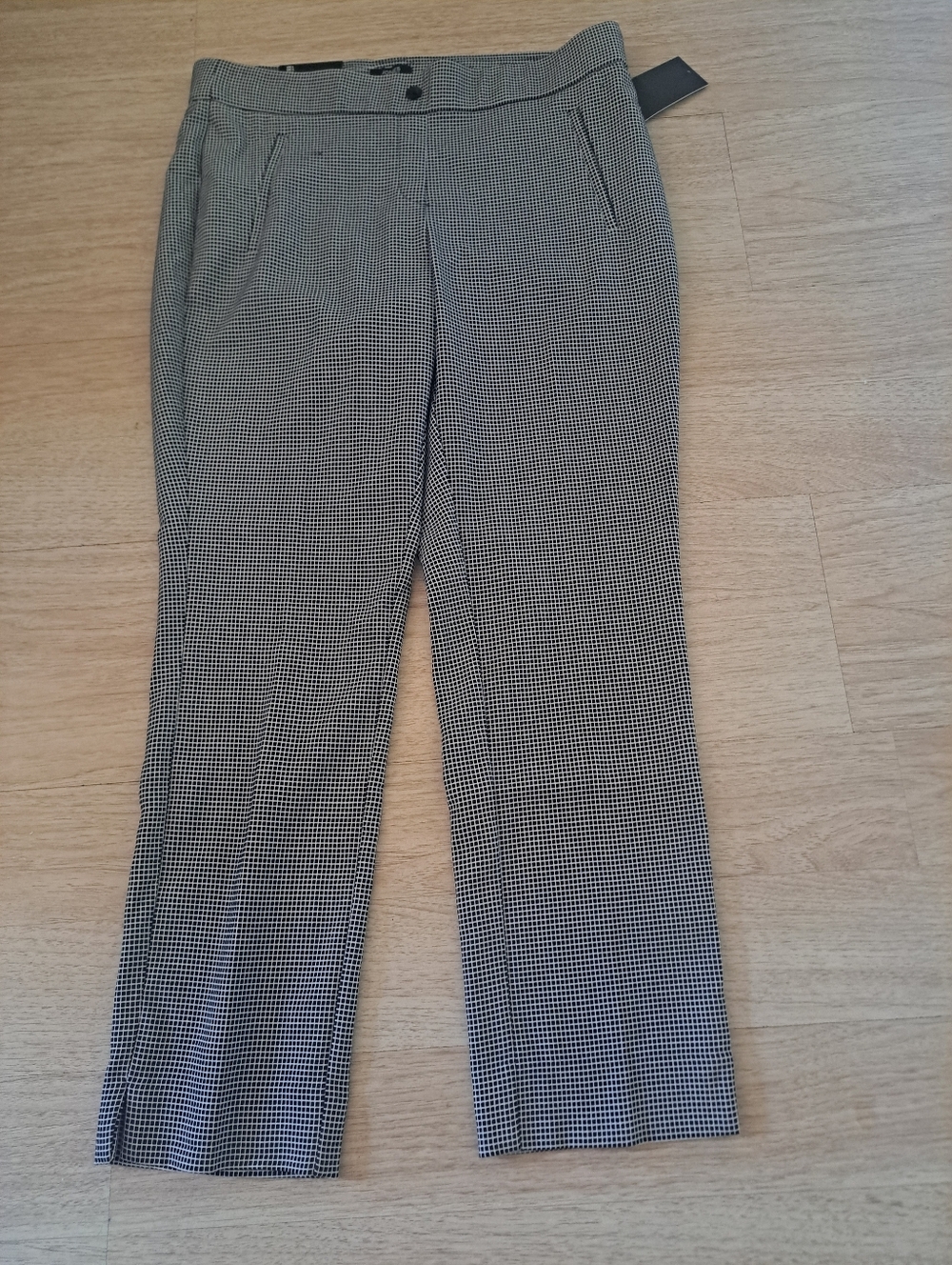 Jones New York Black and White Micro-Check Pants - Picture 3 of 9